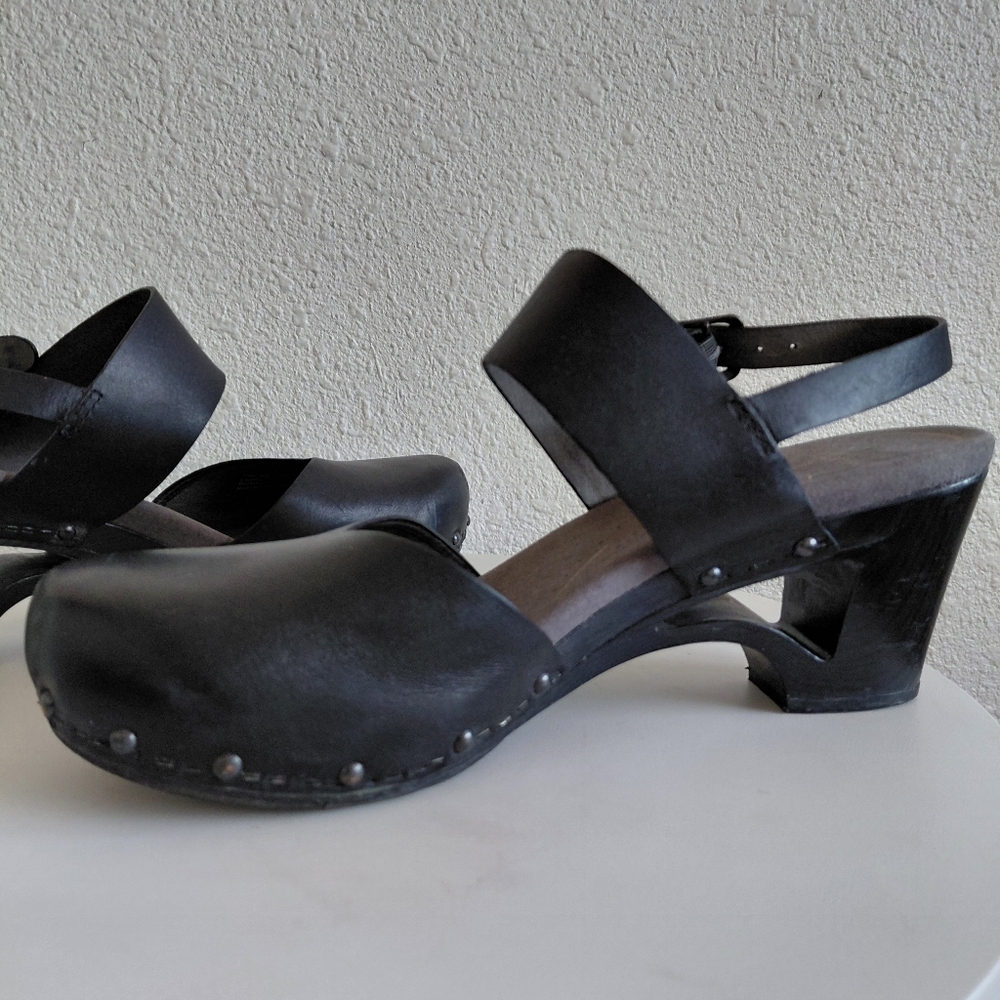 SOLD SOLD SOLD  Black Mary Jane Ankle Strap THEA Clogs - Picture 8 of 14